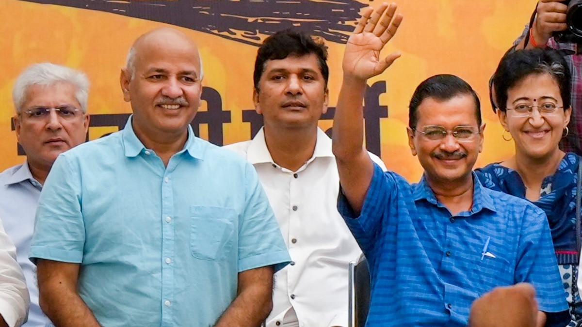 अरविंद केजरीवाल के लिए दिल्ली में सत्ता की राह आसान लगने लगी है, लेकिन है भी क्या?