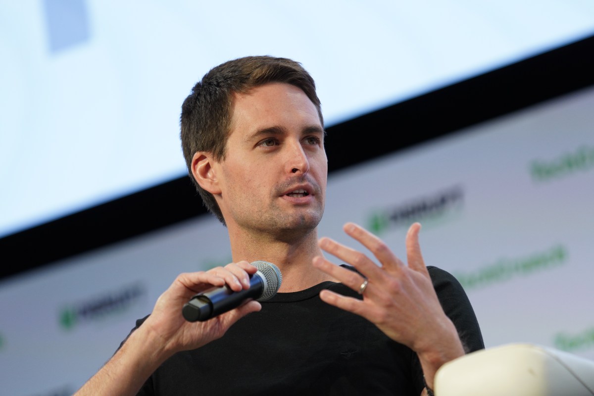 Snap CEO says the company is testing a ‘simplified’  Snapchat