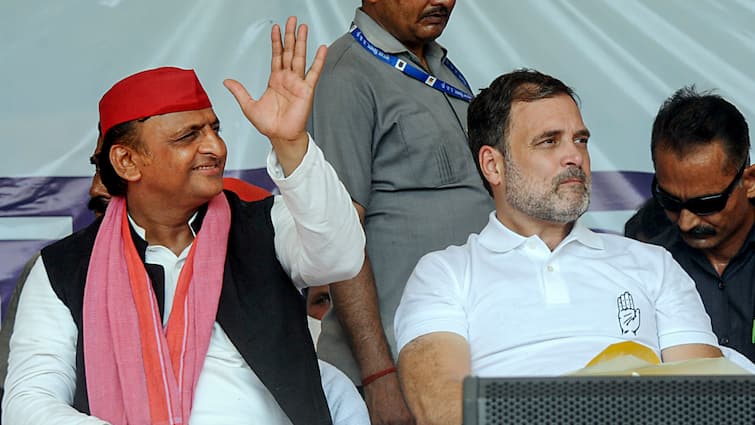 UP bypolls 2024 how congress sacrifice may affect samajawadi party in assembly elections 2027 अखिलेश यादव के मास्टरस्ट्रोक पर भारी पड़ेगा कांग्रेस का त्याग, ऐसे कैसे बनेंगे सत्ताईस का सत्ताधीश?