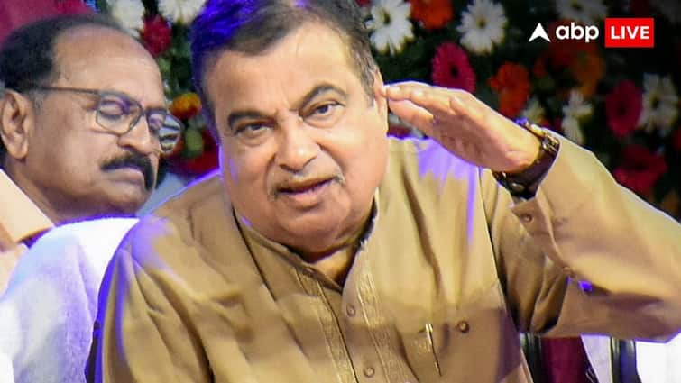 Union Minister Nitin Gadkari In Bhopal Madhya Pradesh took a jibe by referring to DPR इतने महान हैं कि पद्म पुरस्कार मिलना चाहिए- DPR का जिक्र कर केंद्रीय मंत्री नितिन गडकरी ने कसा तंज