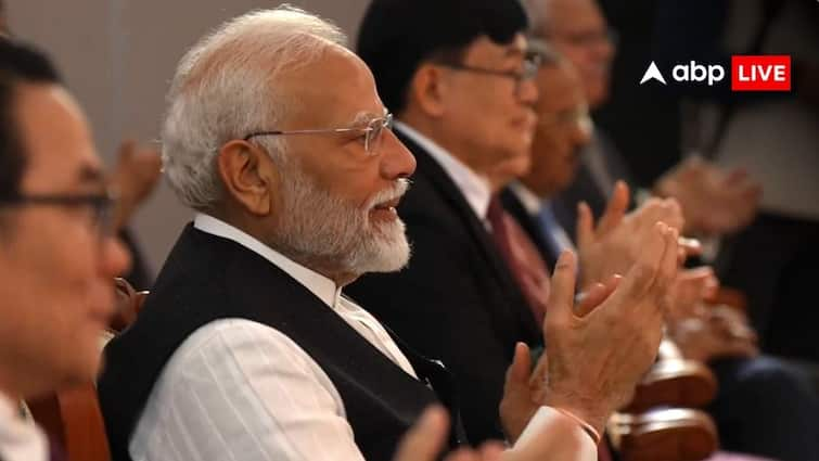 PM narendra Modi Reached Asean says Indian Asean Friendship is Important 