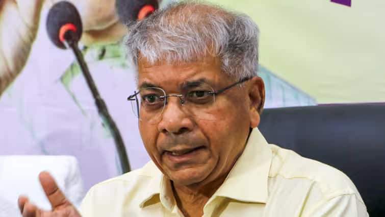 Maharashtra Politics Vanchit Bahujan Aaghadi chief Prakash Ambedkar targeted BJP and Congress Maharashtra Elections: मेरा हाल तो