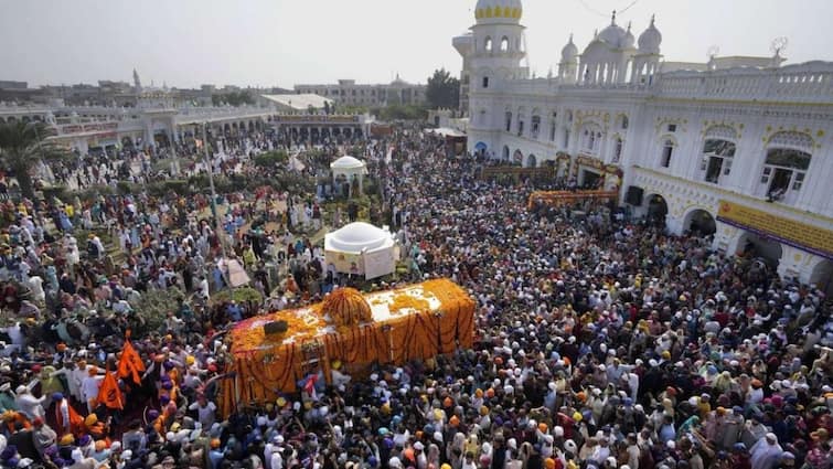 Hindu pilgrim on way to Nankana Sahib shot dead in Pakistan पाकिस्तान में ननकाना साहिब जा रहे हिंदू श्रद्धालु की गोली मारकर हत्या, 4.5 लाख रुपये भी लूटे