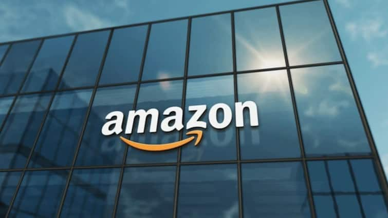 Amazon employees personal data breach email id phone number address leaked online check details Amazon Data Breach: अमेजन कर्मचारियों के पर्सनल डेटा में सेंध! ईमेल, फोन नंबर, एड्रेस सब हुआ लीक