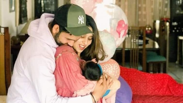 Rohit Sharma wife Ritika Sajdeh blessed with a baby boy reports Rohit Sharma Ritika: रोहित दूसरी बार बने पापा, वाइफ रितिका ने बेटे को दिया जन्म, रिपोर्ट्स में दावा