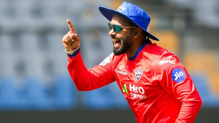 IPL 2025 Mega Auction Rishabh Pant sold most expensive in mock auction KL Rahul Shreyas Iyer price IPL 2025 Mega Auction: मॉक ऑक्शन में सबसे महंगे बिके ऋषभ पंत, जानें राहुल-अय्यर को कितना मिला पैसा