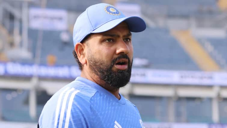 Rohit Sharma is not travelling with the Indian team to Australia IND vs AUS latest sports news IND vs AUS: भारतीय टीम के साथ ऑस्ट्रेलिया नहीं जाएंगे रोहित शर्मा, सामने आया बड़ा अपडेट