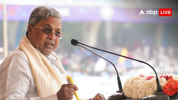 Karnataka CM Siddaramaiah accused BJP of Operation Lotus says 50 MLAs were offered Rs 50 crore each Karnataka: ’50 विधायकों को 50-50 करोड़ रुपये का ऑफर’, सीएम सिद्धारमैया ने BJP पर लगाया ऑपरेशन लोटस का आरोप