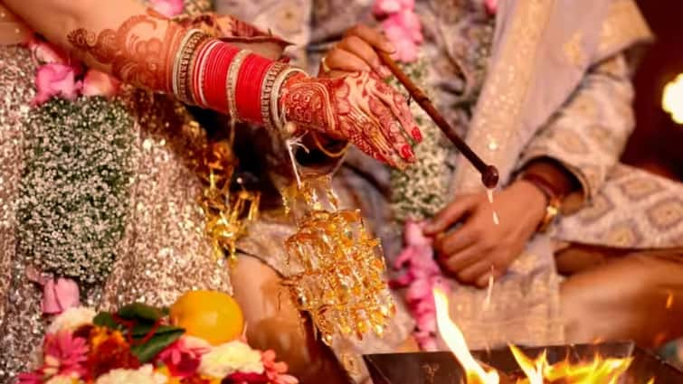 Delhi man seeks FIR from court against wife family for giving dowry without demand