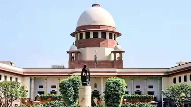 Supreme Court Chief Justice DY Chandrachud order regarding demolition of houses his last judgments harshly criticized the bulldozer justice SC On Bulldozer Justice: किसी अधिकारी को नहीं है बेरोकटोक मकान गिराने की इजाज़त, बुलडोजर से डरा कर नहीं दबा सकते लोगों की आवाज : सुप्रीम कोर्ट